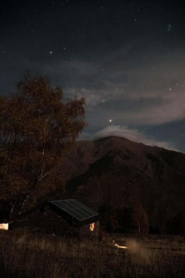 Bordes Pirineu, Costuix Hotel Areu Buitenkant foto